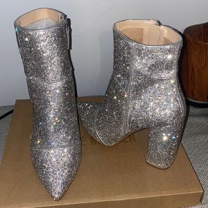 STEVE MADDEN- RHINESTONE BOOTIES